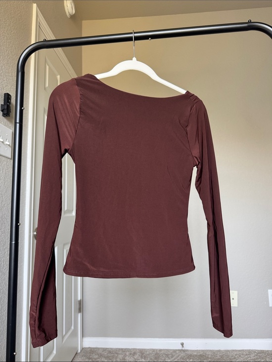 21 Saints Tops - Women’s Long Sleeve Scoop Back Top in Brown